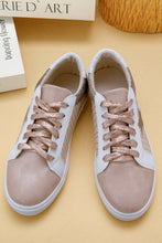 Modern Mom sneakers