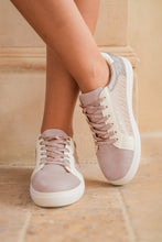 Modern Mom sneakers